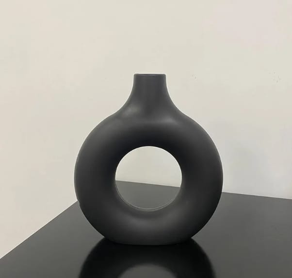 minimalist dount plastic vase